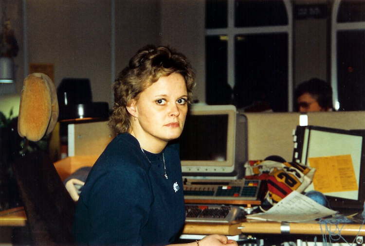 1985 Mona Schn